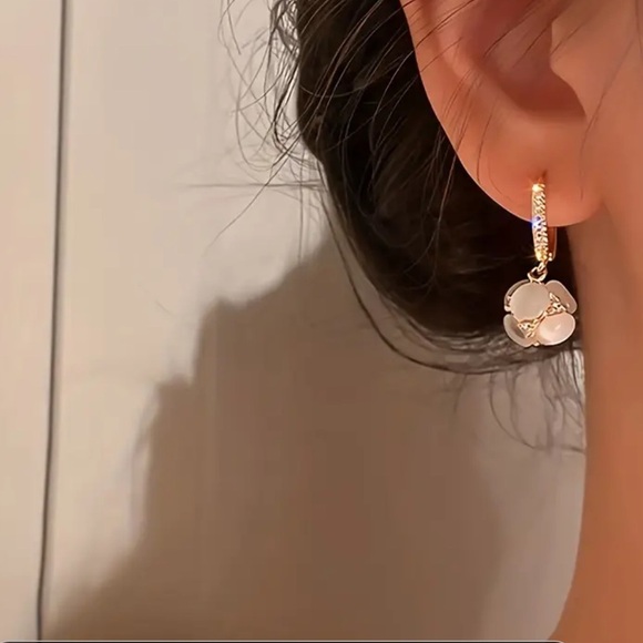 Exquisite Ball Design Moonstone Inlaid Dangle Earrings Elegant Copper Jewelry - Picture 2 of 4